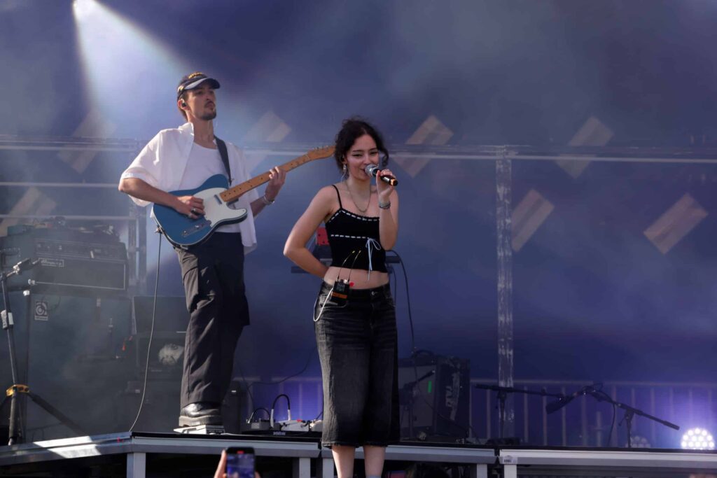 Anaïs MVA au festival pop rock électro du 95